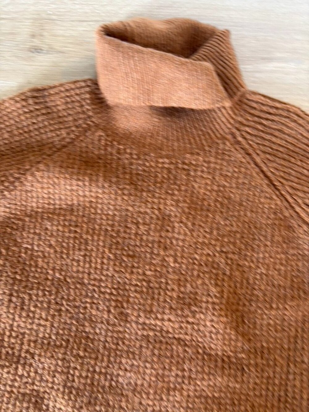 Kuhl Warm Chestnut Turtleneck Sweater Cable Chunky Knit Medium - Picture 6 of 10